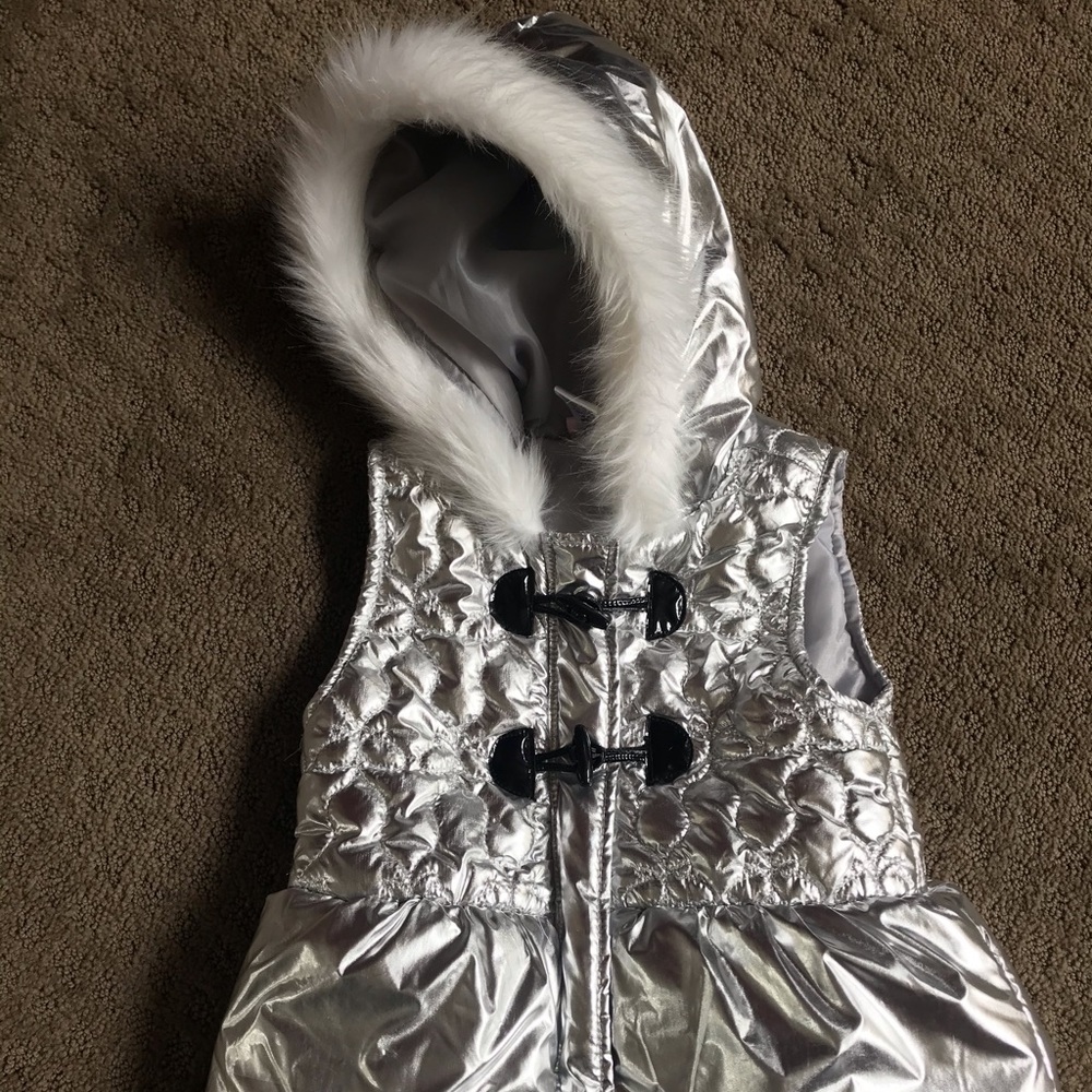 Girls vest